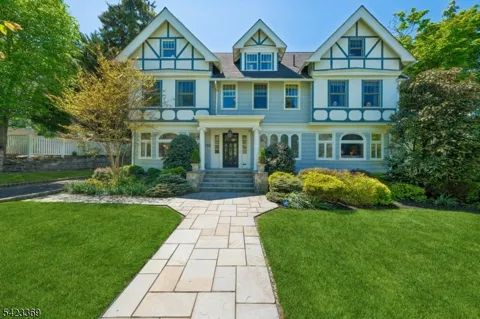138 Irving Ave