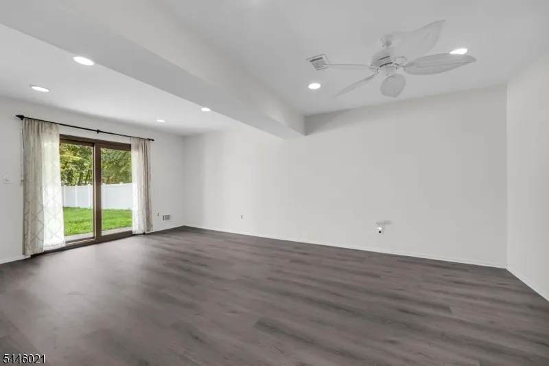 25 Driscoll Ct #1 Unit 1 North Brunswick, NJ 08902