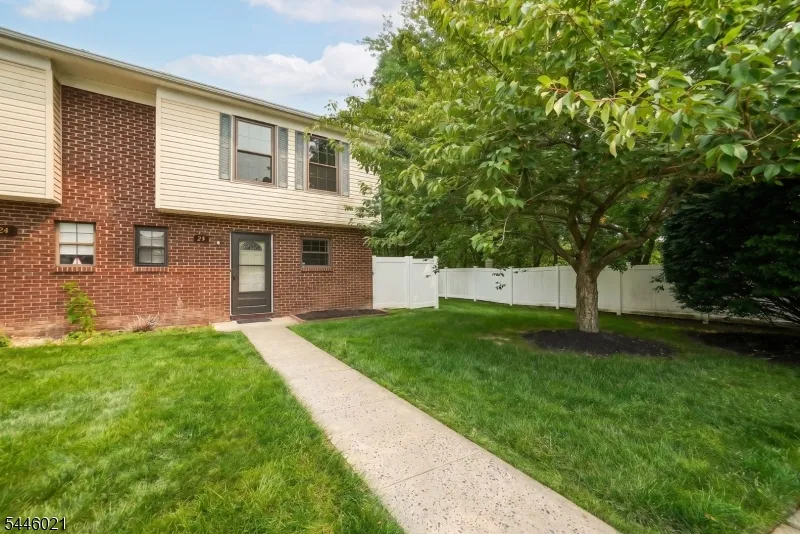 25 Driscoll Ct #1 Unit 1 North Brunswick, NJ 08902