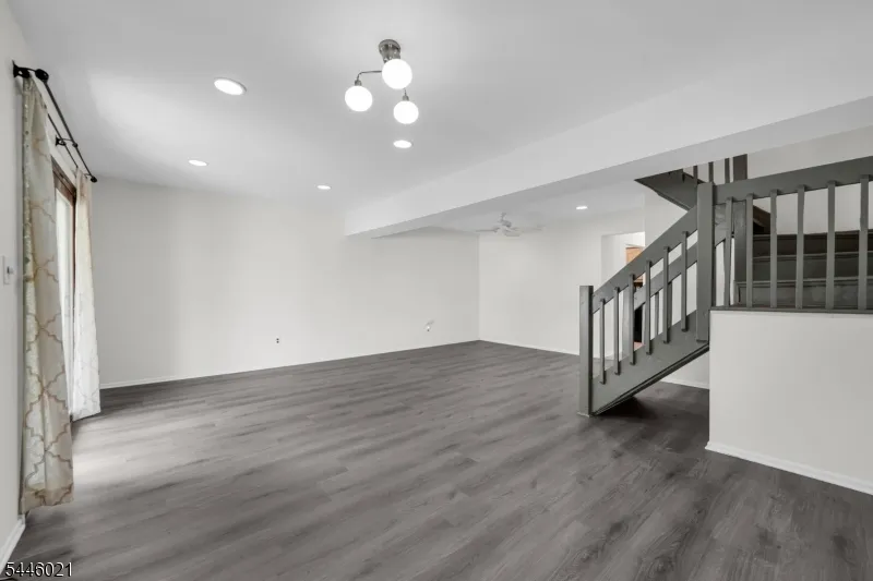 25 Driscoll Ct #1 Unit 1 North Brunswick, NJ 08902