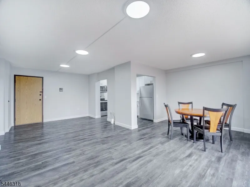 10 N Wood Ave #623 Unit 623 Linden City, NJ 07036