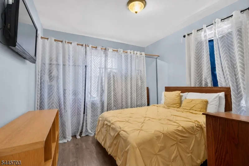 135 Morse Pl Englewood City, NJ 07631