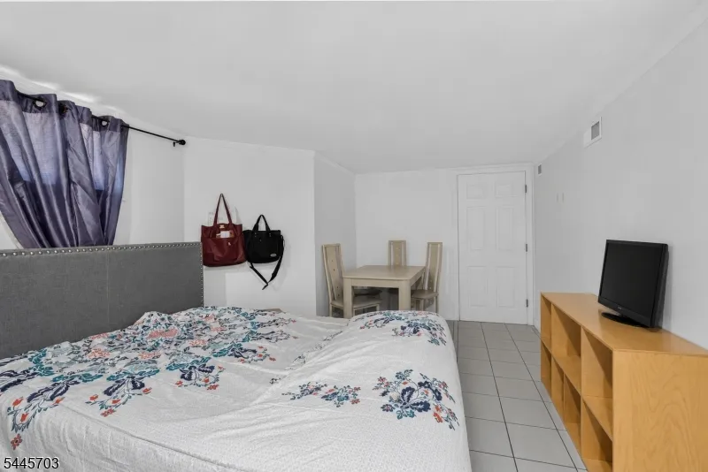 135 Morse Pl Englewood City, NJ 07631