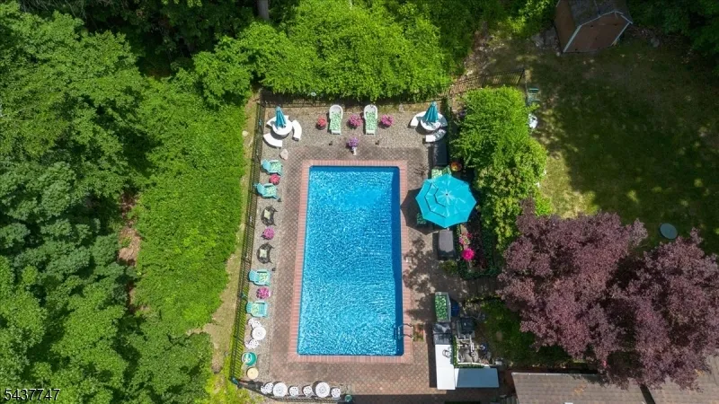 1 Woodlawn Rd Sparta, NJ 07871