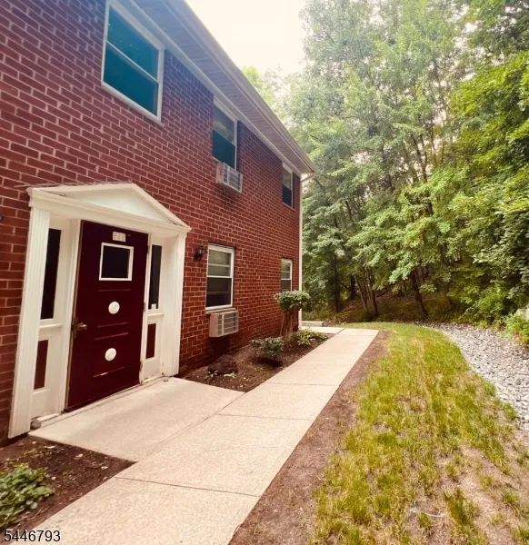 100 Pierson Miller #63 Unit 63 Pompton Lakes, NJ 07442