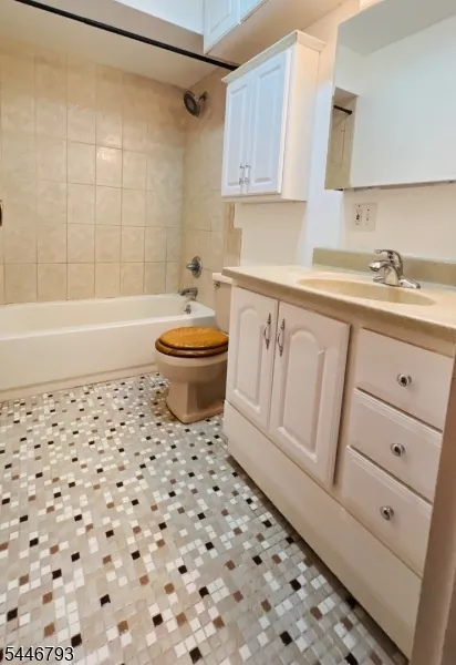 100 Pierson Miller #63 Unit 63 Pompton Lakes, NJ 07442