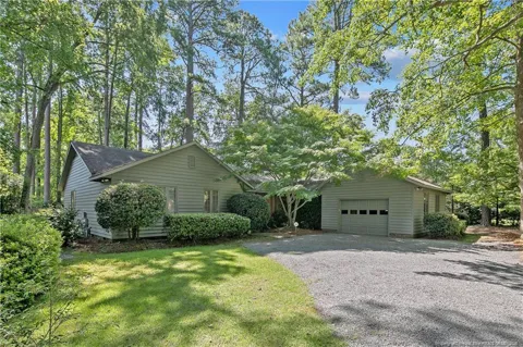 218 Queensberry Drive