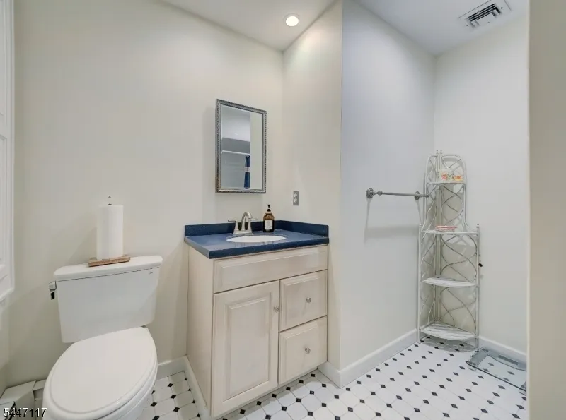 127 E Asbury Anderson Rd Washington, NJ 07882