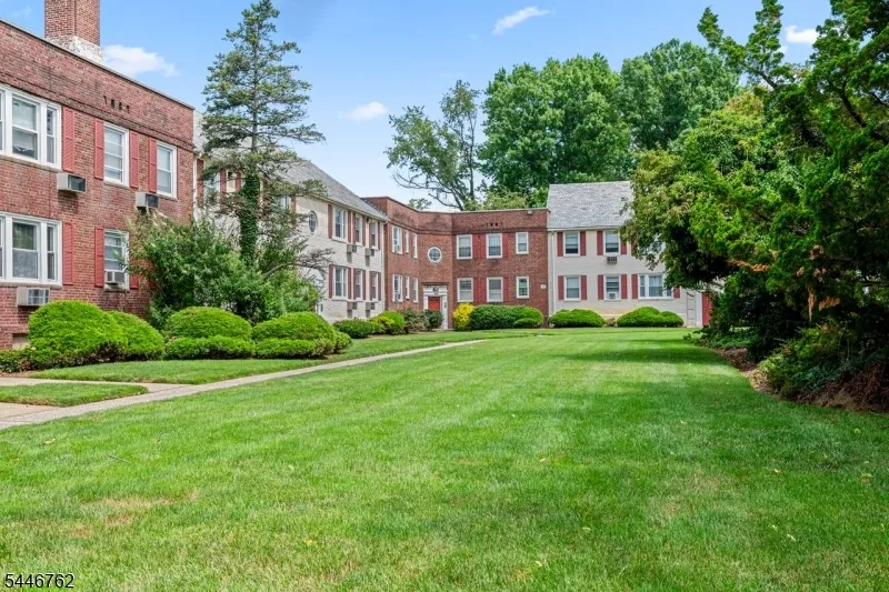 955 E Front St Plainfield City, NJ 07062