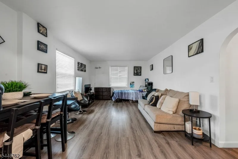 955 E Front St Plainfield City, NJ 07062