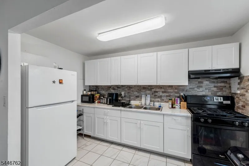 955 E Front St Plainfield City, NJ 07062