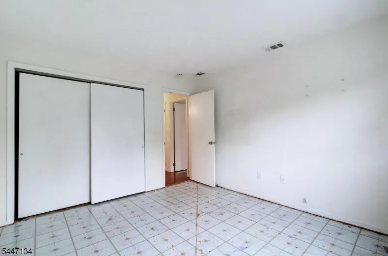 14 Lawrence St #3A Unit 3A Bloomfield, NJ 07003