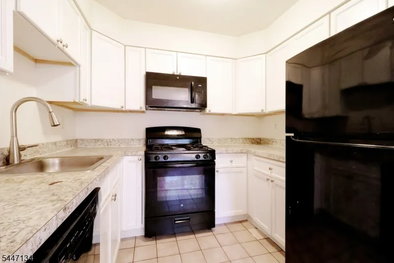 14 Lawrence St #3A Unit 3A Bloomfield, NJ 07003