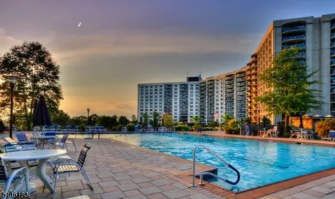 2 Claridge Dr. 1BW