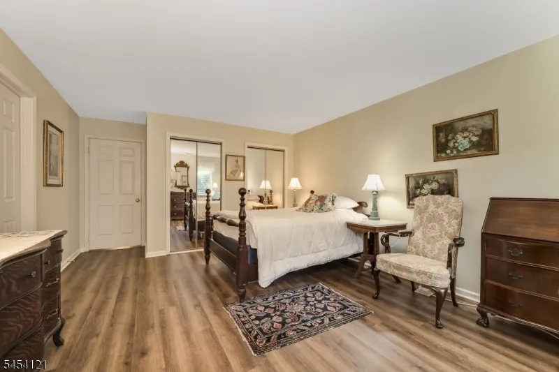 101 Westchester Ter Clinton, NJ 08801