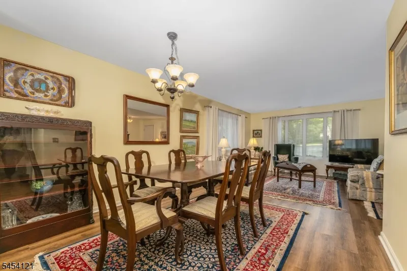 101 Westchester Ter Clinton, NJ 08801