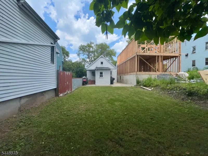 17 Highland Ter Irvington, NJ 07111