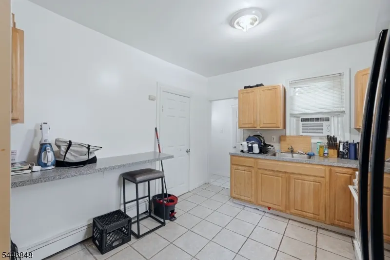 17 Highland Ter Irvington, NJ 07111