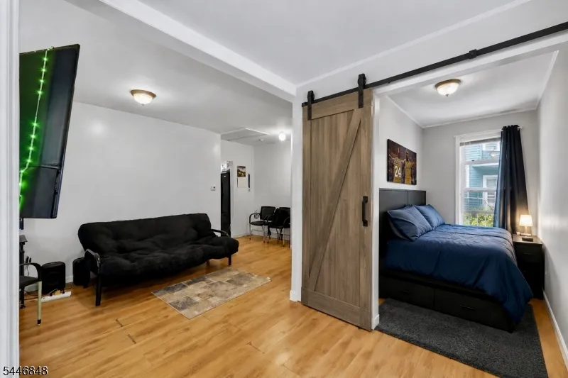 17 Highland Ter Irvington, NJ 07111