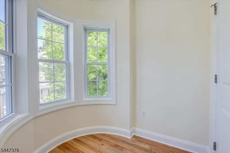 68 Lindsley Ave Newark City, NJ 07106