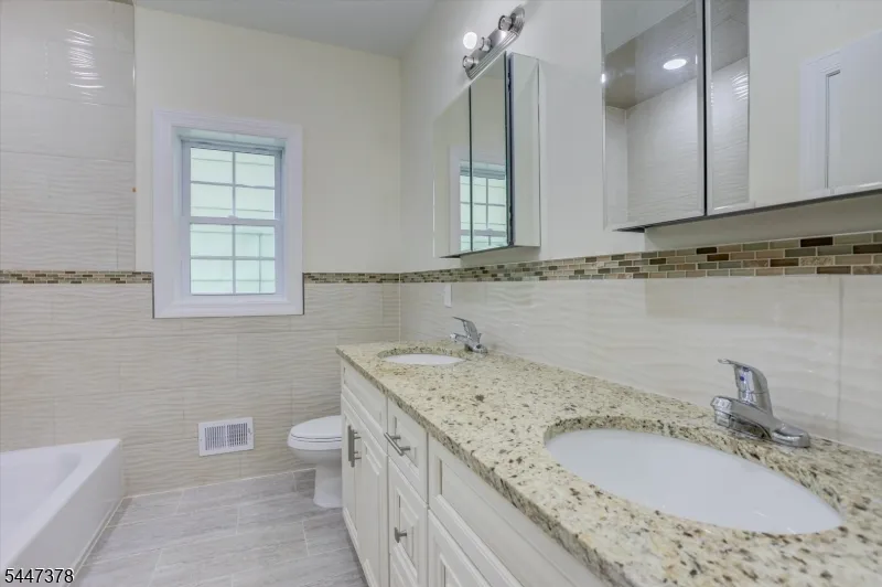 68 Lindsley Ave Newark City, NJ 07106