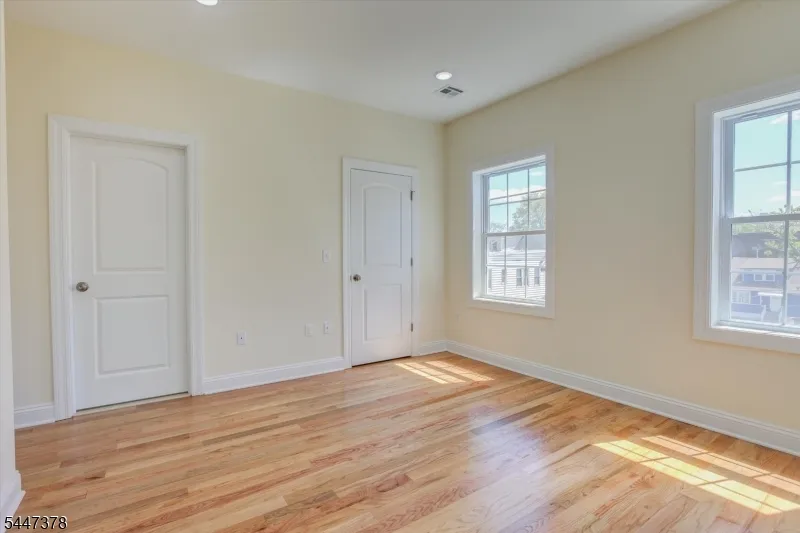 68 Lindsley Ave Newark City, NJ 07106