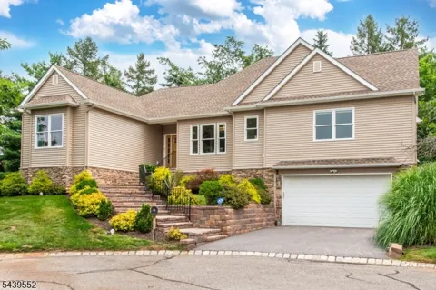 18 Post Oak Ct