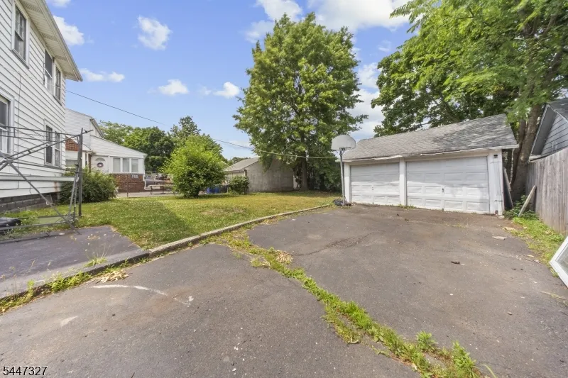 1029 Kipling Rd Elizabeth City, NJ 07208