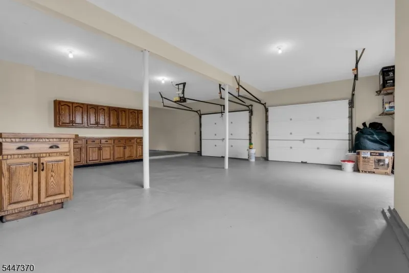 2520 Autumn Dr Wall, NJ 08736