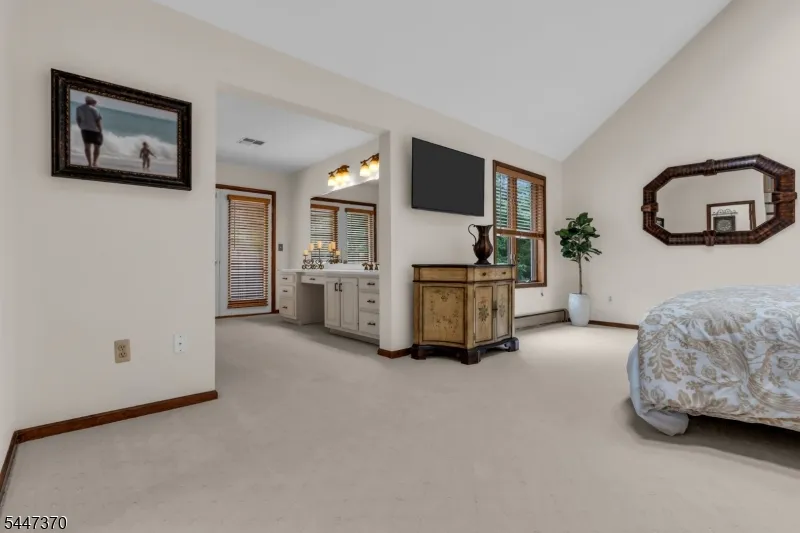 2520 Autumn Dr Wall, NJ 08736