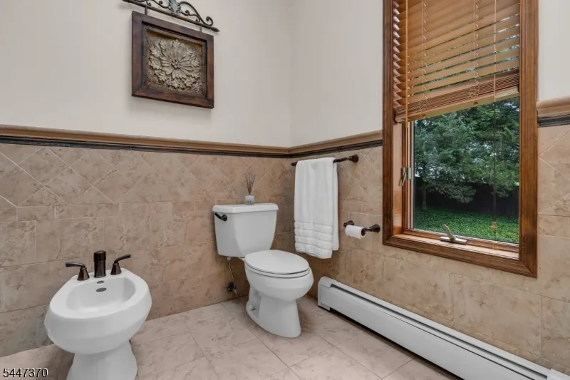 2520 Autumn Dr Wall, NJ 08736