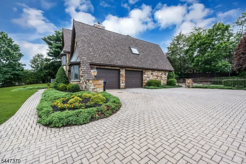 2520 Autumn Dr Wall, NJ 08736