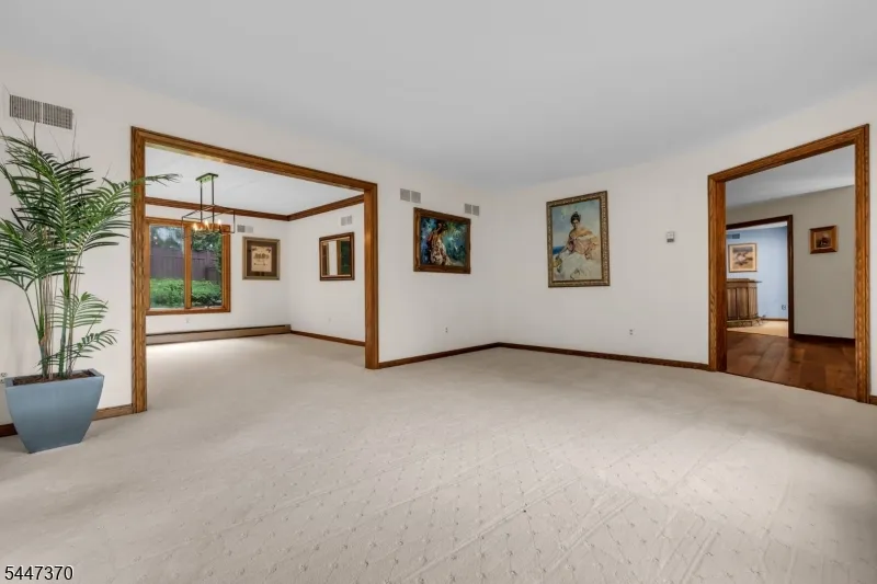 2520 Autumn Dr Wall, NJ 08736