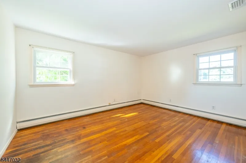 64 Sanford Dr Randolph, NJ 07869