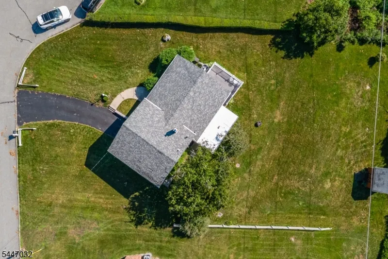 64 Sanford Dr Randolph, NJ 07869
