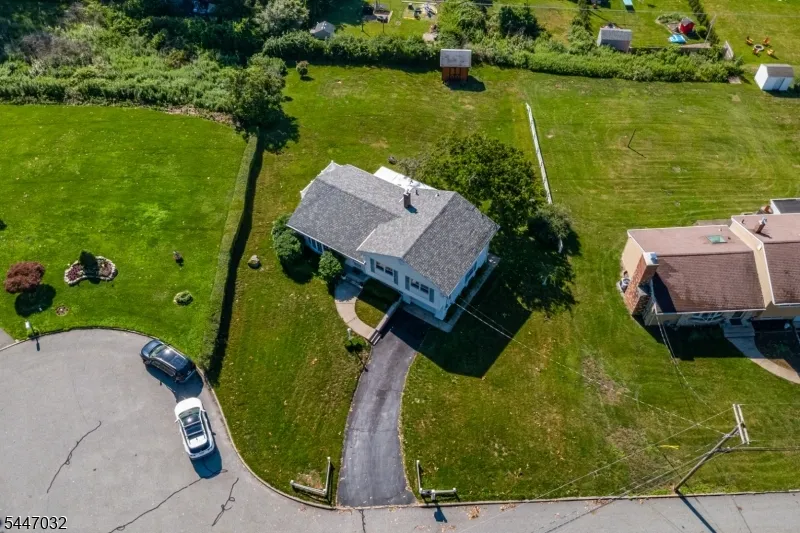64 Sanford Dr Randolph, NJ 07869