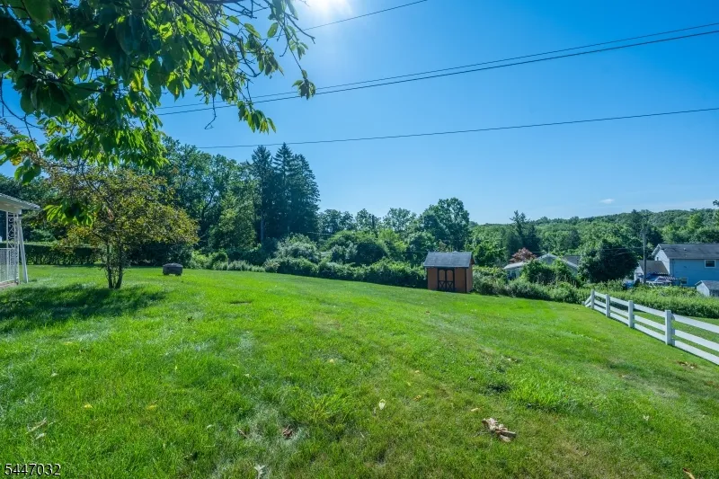 64 Sanford Dr Randolph, NJ 07869