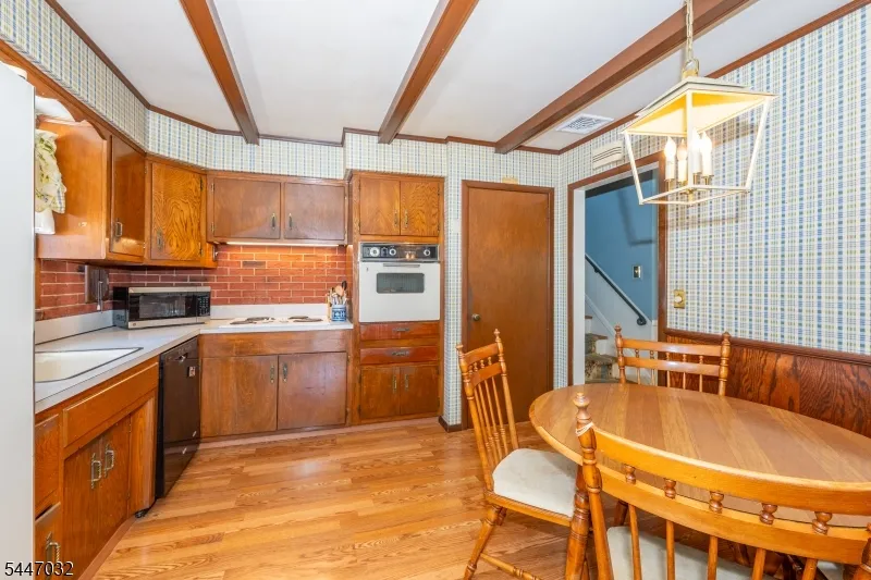 64 Sanford Dr Randolph, NJ 07869