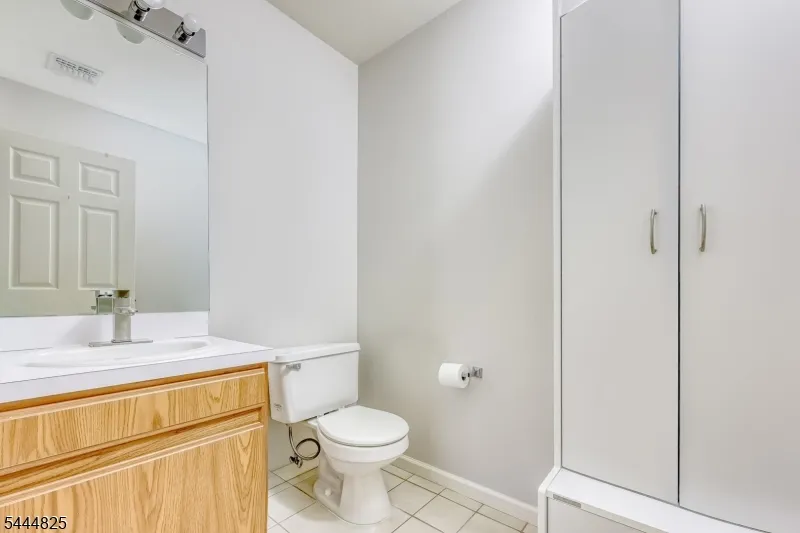158 Falcon Ridge Way #158 Unit 158 Hamburg, NJ 07419