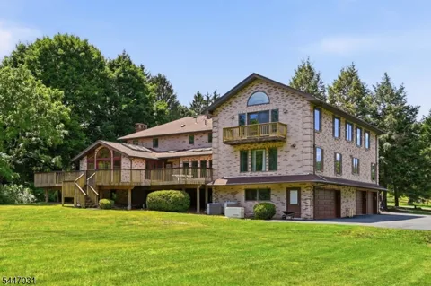 351 Ridge Rd