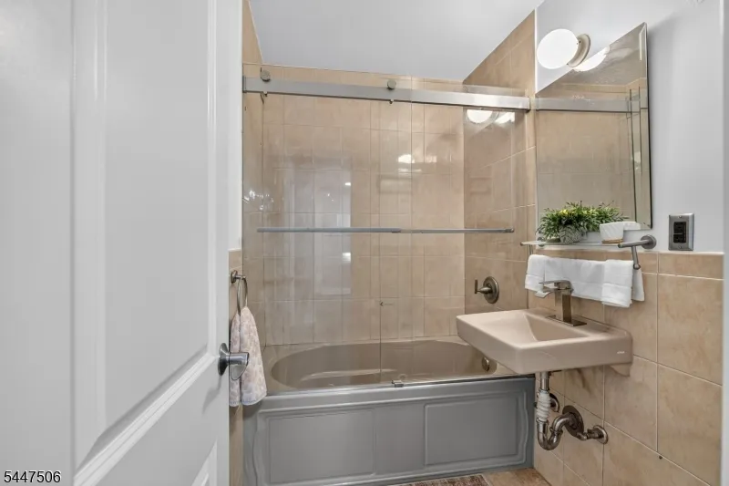 6600 Kennedy Blvd E Apt 23J #23J Unit 23J West New York Town, NJ 07093