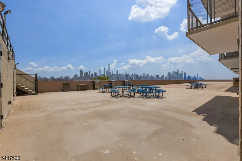 6600 Kennedy Blvd E Apt 23J #23J Unit 23J West New York Town, NJ 07093