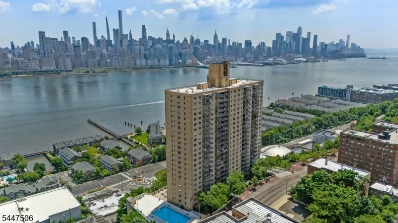 6600 Kennedy Blvd E Apt 23J #23J Unit 23J West New York Town, NJ 07093