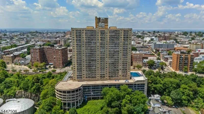 6600 Kennedy Blvd E Apt 23J #23J Unit 23J West New York Town, NJ 07093