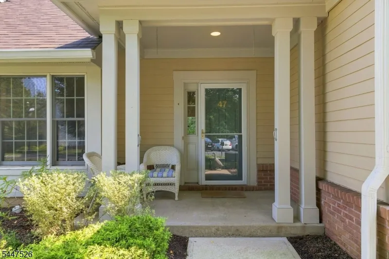 47 Hedge Row Rd Plainsboro, NJ 08540