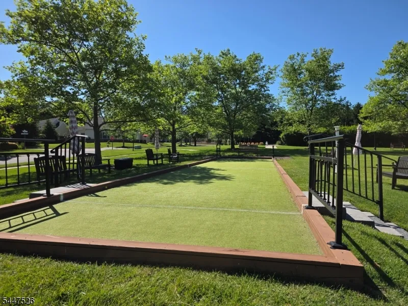 47 Hedge Row Rd Plainsboro, NJ 08540