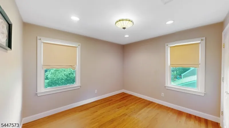 41 Circle Dr Paramus, NJ 07652