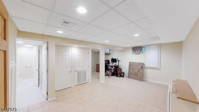 41 Circle Dr Paramus, NJ 07652