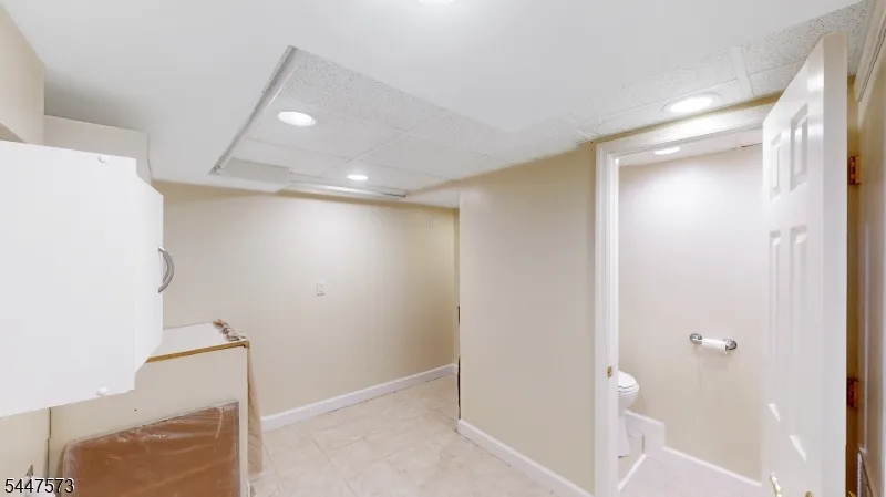 41 Circle Dr Paramus, NJ 07652
