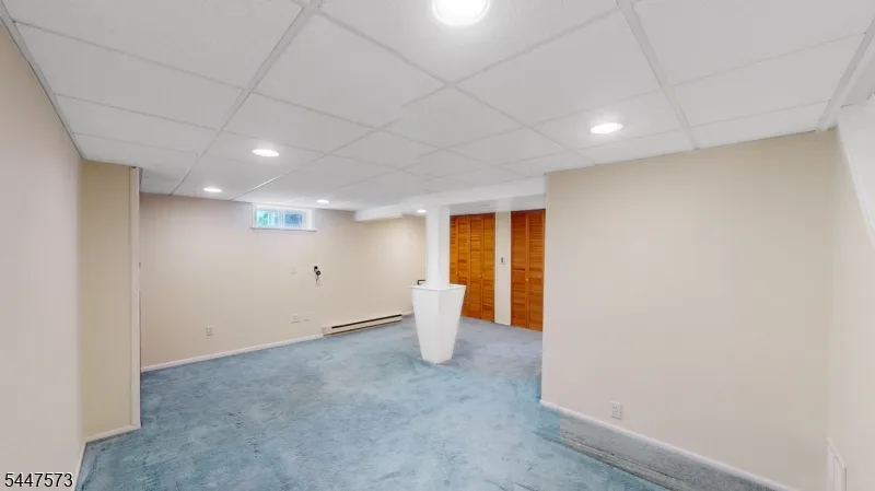 41 Circle Dr Paramus, NJ 07652